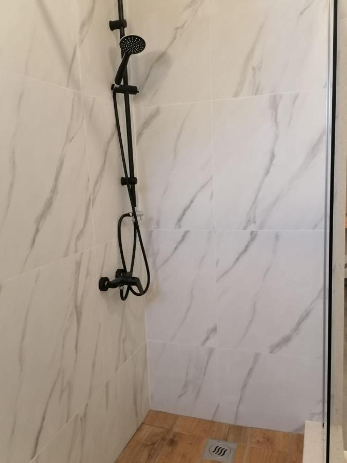 Apartments Radic Рогозниця Екстер'єр фото