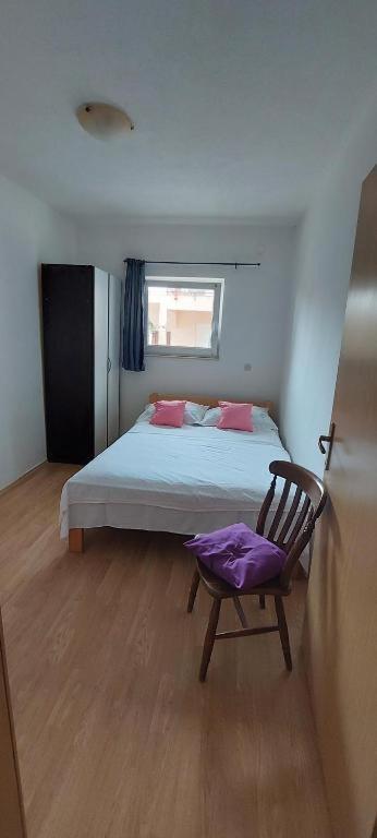 Apartments Radic Рогозниця Екстер'єр фото